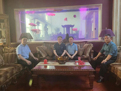 上海創(chuàng)力集團(tuán)總經(jīng)理張世洪一行赴山西企業(yè)走訪座談(圖3)