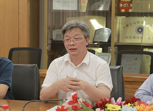 中國礦業(yè)大學(xué)黨委書記劉波一行到上海創(chuàng)力集團(tuán)走訪交流(圖2)