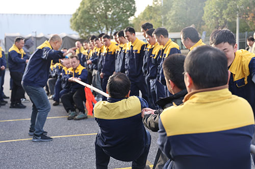 拔河3.jpg 躍動創(chuàng)力 智勝未來 | 創(chuàng)力集團(tuán)2025年主題運(yùn)動會圓滿落幕(圖8)