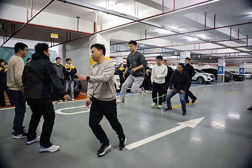 跳長繩4.jpg 躍動創(chuàng)力 智勝未來 | 創(chuàng)力集團(tuán)2025年主題運(yùn)動會圓滿落幕(圖13)